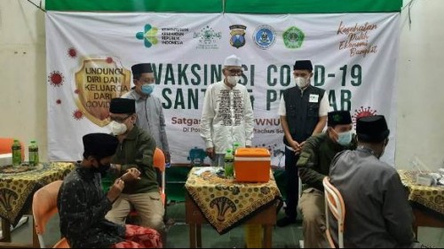 Dihadiri Rais Aam, NU Jatim Selenggarakan Vaksinasi Santri di Surabaya
