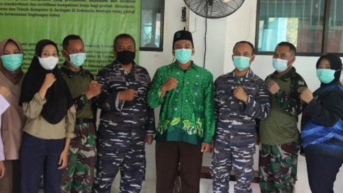 Vaksinasi SMK Diponegoro Sidoarjo Gandeng Akademi Angkatan Laut Surabaya