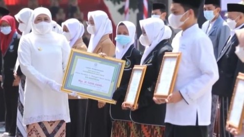 Wingko Babat Pesantren Darul Fiqhi Lamongan Raih Penghargaan OPOP