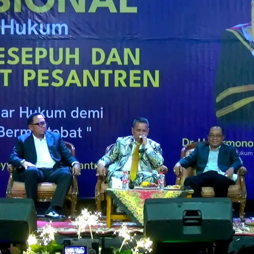 Gelar Seminar Nasional, Buntet Pesantren Kenalkan Budaya Sadar Hukum kepada Santri