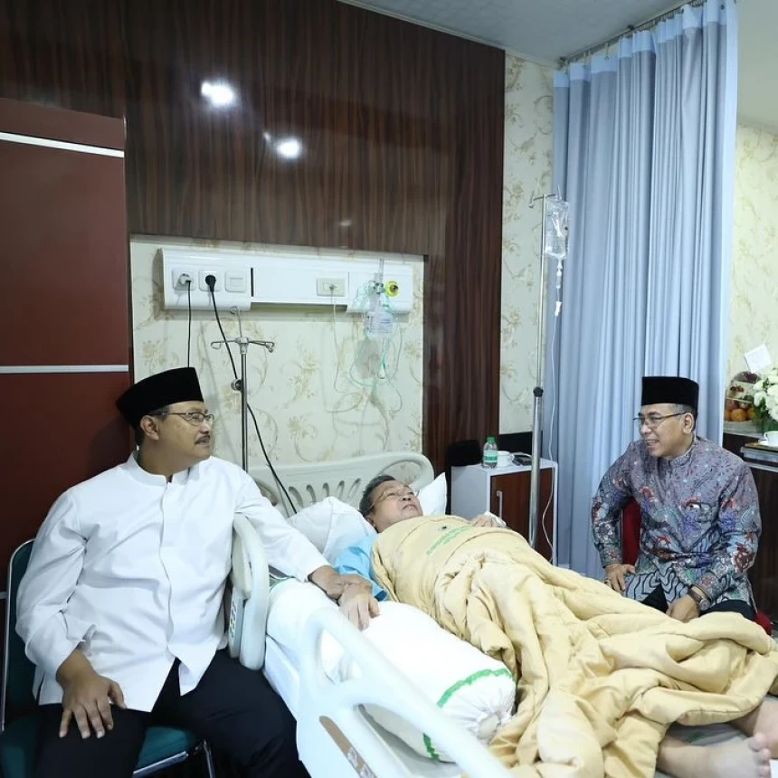 Gus Yahya Ajak Nahdliyin Langitkan Doa untuk Kesembuhan KH Musthofa Aqil Siroj