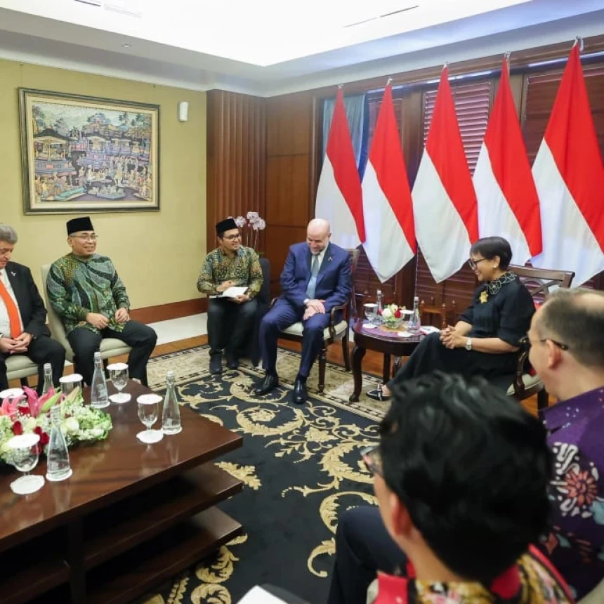 Menlu RI Apresiasi Langkah Tepat PBNU Undang Penasihat Presiden Palestina ke Indonesia