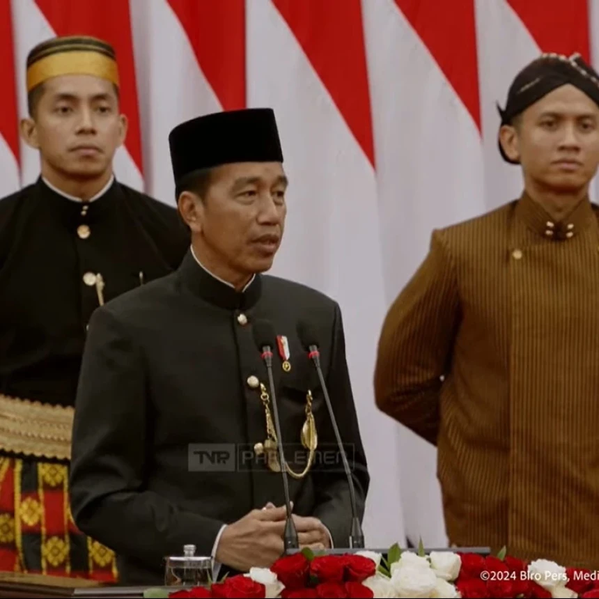 Jokowi Sampaikan Permohonan Maaf atas Kinerja Selama 10 Tahun Memimpin Indonesia