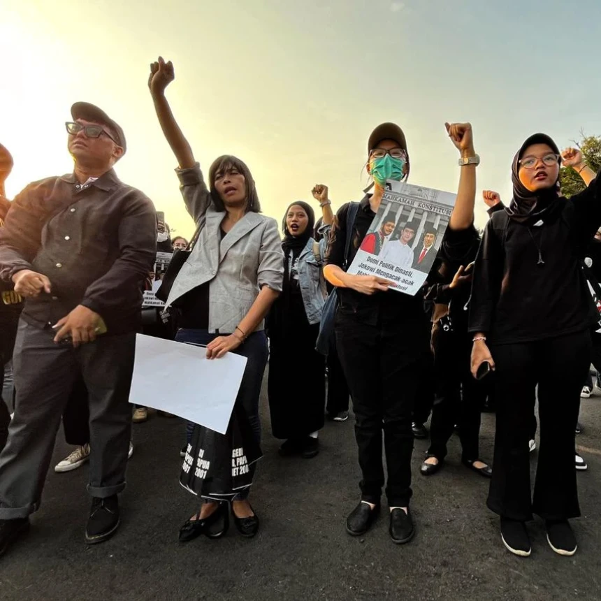 Aksi Kamisan Ke-836: Surat Terakhir untuk Jokowi, Tuntut Penuntasan Kasus Pelanggaran HAM Berat