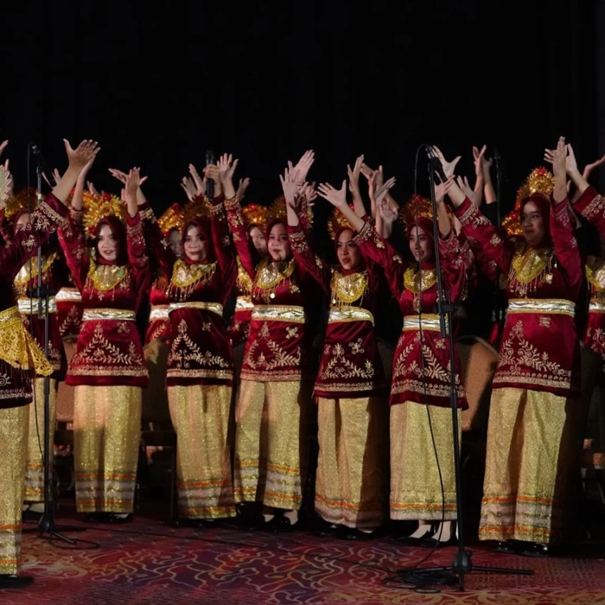 Paduan Suara Yayasan Pendidikan Almaarif Singosari Malang Meriahkan Kongres Pendidikan NU 2025