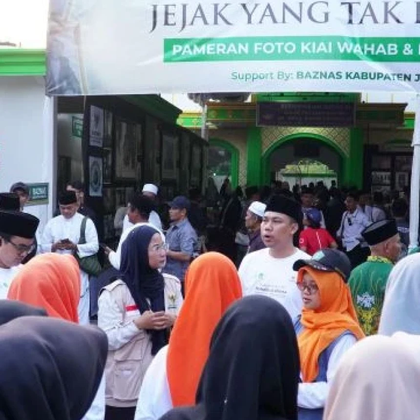 Semangat Gotong Royong, PP IPNU dan BAZNAS RI Kerahkan 200 Relawan Kebersihan di Muktamar Ke-35 NU