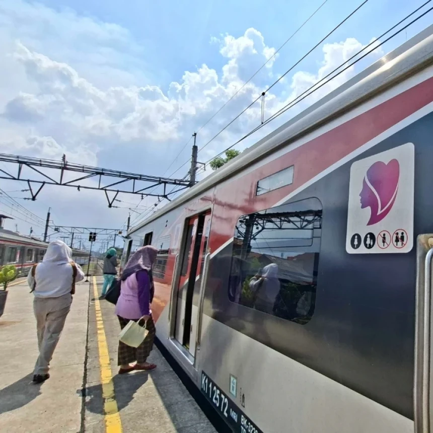 KAI Jelaskan Posisi Gerbong Khusus Perempuan KRL Berada di Ujung Depan dan Belakang Kereta