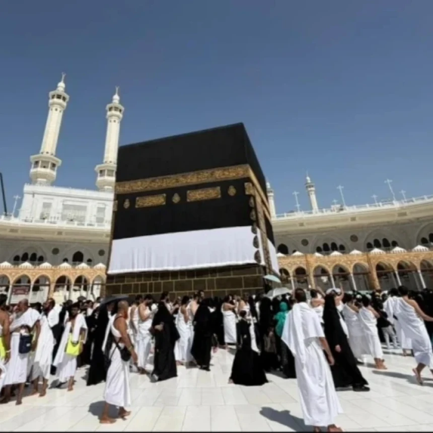 Baca Doa Berikut Saat Mengawali Tawaf