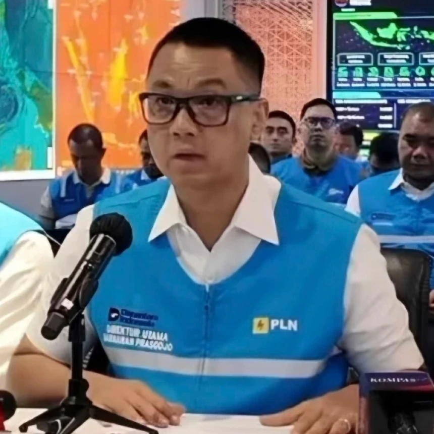 PLN Sebut Padam Listrik di Pulau Sumatra Disebabkan oleh Cuaca Buruk