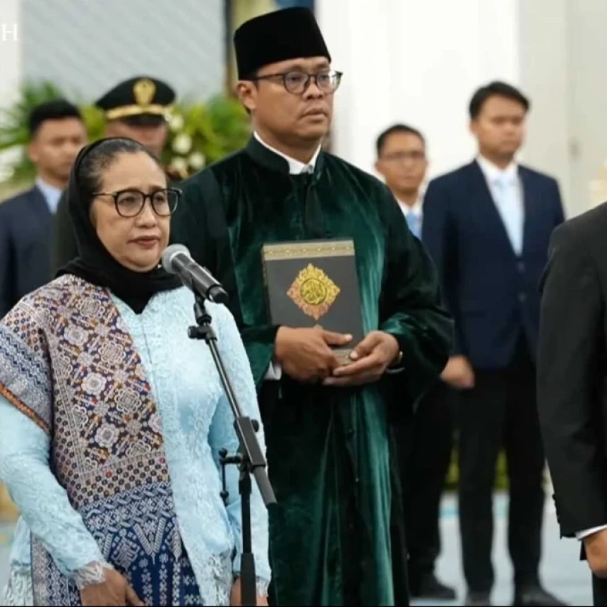 Prabowo Lantik Pimpinan BGN dan Penasihat Presiden Bidang Ketenagakerjaan dan Buruh