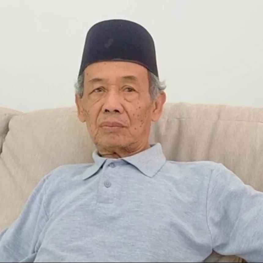 Cerita Sastrawan Ahmad Tohari Berbagi Nasi Kotak Setiap Jumat