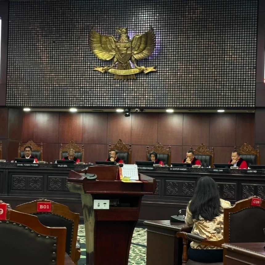 MK Tetapkan Batas Waktu hingga 2028 untuk Pisahkan Anggaran MBG dari Pendidikan