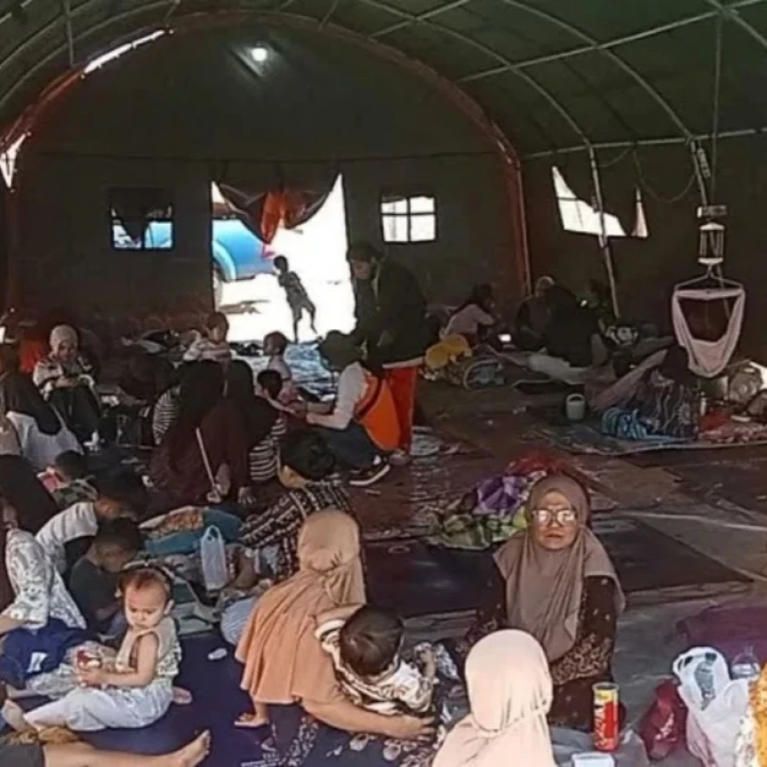 Data Terkini Gempa NTT: 87 Meninggal Dunia, 1.298 Luka-Luka, dan 150 Ribu Warga Mengungsi