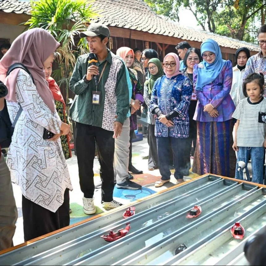 Cegah Gawai pada Anak, Kemen PPPA Resmikan Kampung Dolanan, hingga Ruang Bersama Indonesia