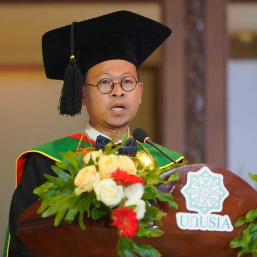 Wisuda ke-12, Rektor: Unusia Komitmen Bangun Pendidikan Inklusif