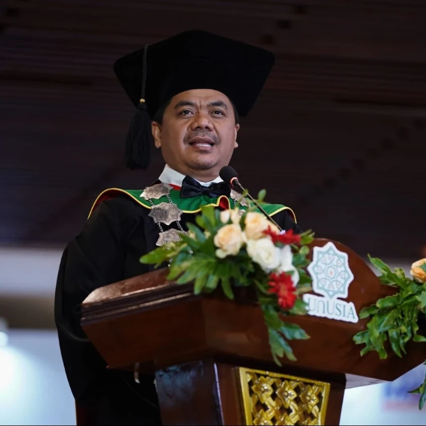 404 Wisudan Lulusan Unusia Diharapkan Siap Hadapi Dunia Kerja