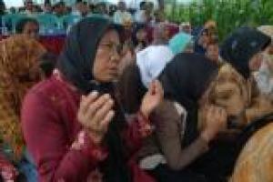 Gelar Istighosah, Petani Pertahankan Lahan Sengketa