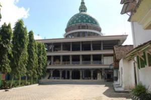 Dulu Mushola dari Ilalang, Kini Asrama dengan Ribuan Santri