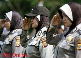 policewomen are allowed to wear headscarf