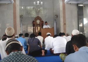 Khutbah Jum’at dengan Bahasa Indonesia