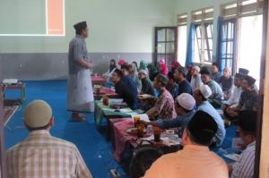 Pesantren warns of challenging free market