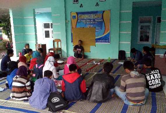 PMII At-Taqwa Bondowoso Gelar Camping Filsafat