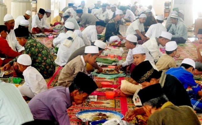 Doa Lengkap Sesudah Makan