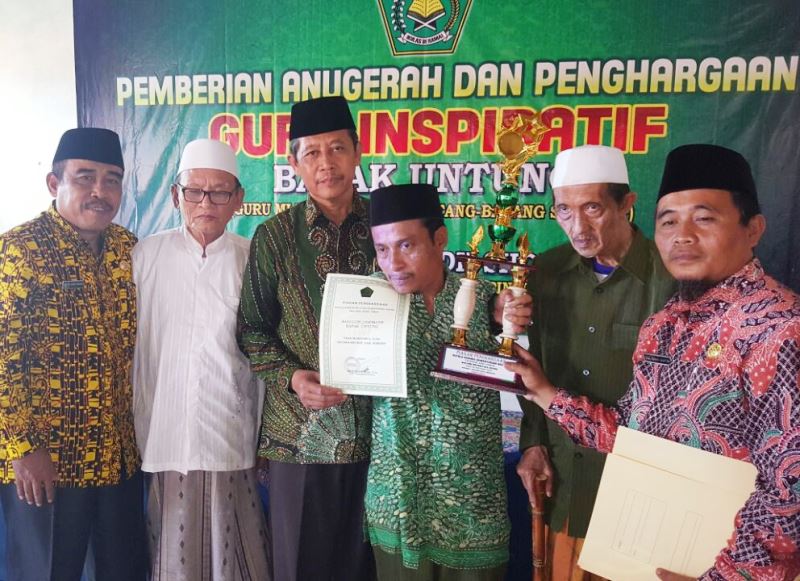 Untung, Sang Guru Inspiratif dari Madura