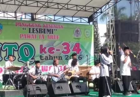 Grup Band Lesbumi Iringi Karnaval Kafilah MTQ Jabar