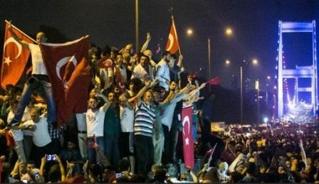 Militer Lakukan Kudeta di Turki, Erdogan Ajak Rakyat Turun di Jalan