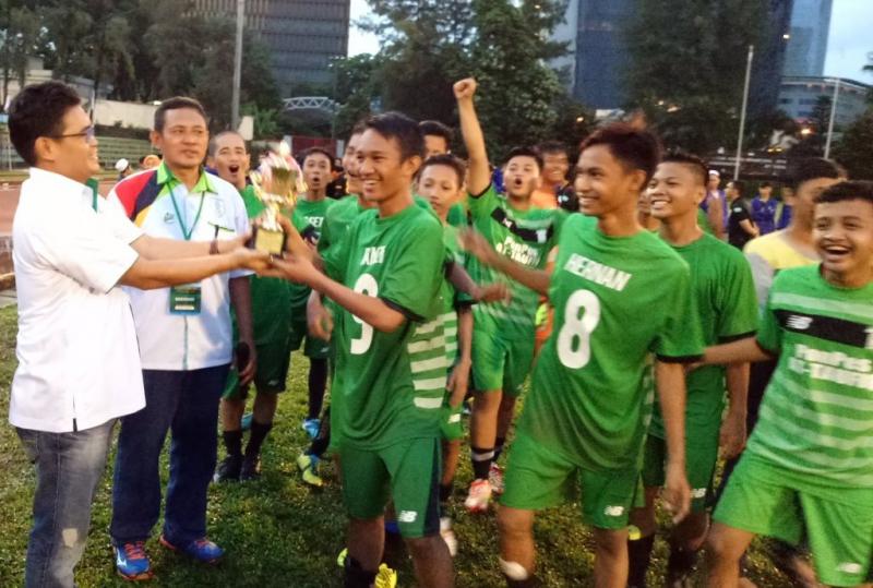 Menang Dramatis, Pesantren At-Taufiq Juara LSN DKI