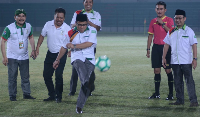 Buka Kompetisi LSN, Cak Imin: Gus Dur adalah Penggerak Sepakbola Pesantren