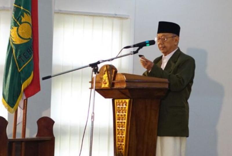 Gus Sholah: Tanpa Kiai dan Pesantren, Indonesia Hancur Berantakan