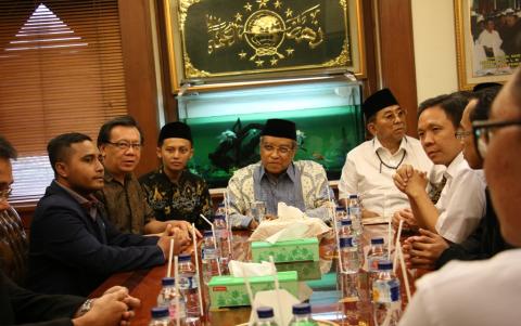 Terima Kunjungan Umat Buddha, Kiai Said Jelaskan Prinsip Islam Nusantara