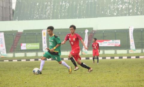 Hempaskan Nurul Iman Lewat Adu Penalti, Manba'ul Hikmah Lolos Perempat Final