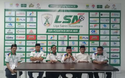Untuk Kemajuan Indonesia, Pesantren Didorong Dirikan Sekolah Sepak Bola