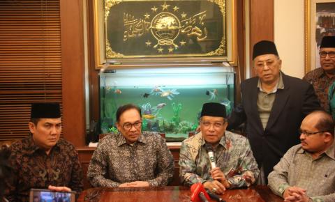 Anwar Ibrahim Bersilaturahim dengan PBNU