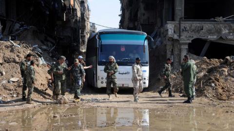 Terdesak, ISIS Tinggalkan Damaskus Menggunakan Enam Bis