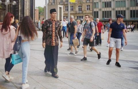 Orang Jerman Aneh Kok Menahan Lapar Sehari Penuh