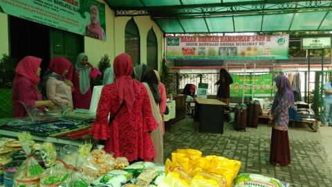 Muslimat NU Gelar Bazar Berkah Ramadhan 1439 H