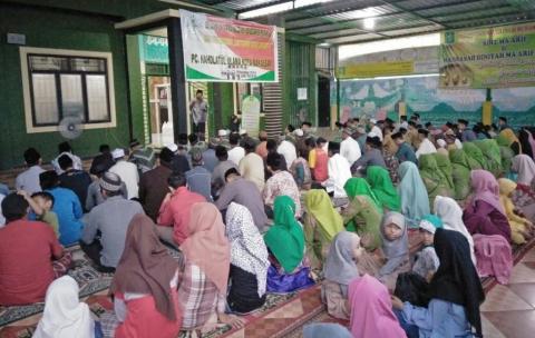 PCNU Makassar Beri Santunan Anak Dhuafa