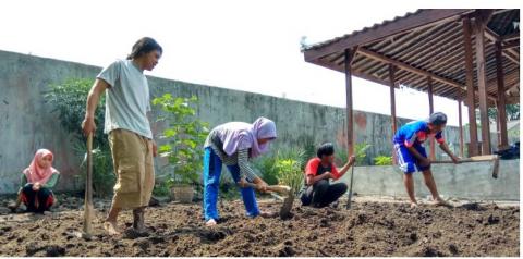 Agribisnis UNU Yogyakarta Kampanyekan Petani Muda