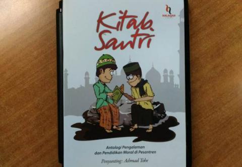 Waskita Santri dalam Sebuah Kitab