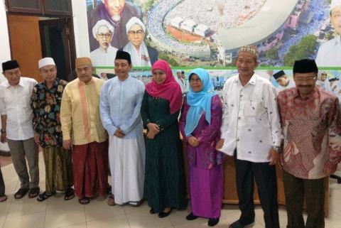 Khofifah Kunjungi Kantor NU Jatim