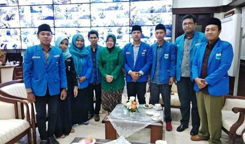 Wali Kota Surabaya Ajak PMII Sebarkan Aswaja di Kampus