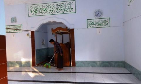 Mahasiswa Unwaha Jombang Ajak Meriahkan Tempat Ibadah