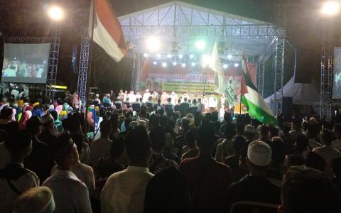 Bupati Cilacap Ajak Santri Semangati Resolusi Jihad