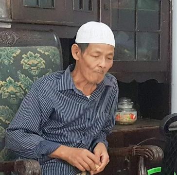 Innalillahi, Buntet Pesantren Leader KH Tobroni Mutaad Passes away