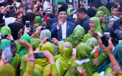 Atas Nama Pemerintah, Jokowi Dukung Gerakan Keagamaan dan Kebangsaan Muslimat