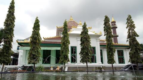 Great Mosque of Palembang unveils new name